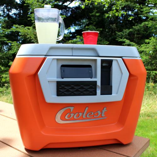 Coolest：可能是世界上最多功能的便攜冰箱