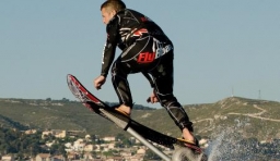 flyboard—超拉風水動力噴射滑板