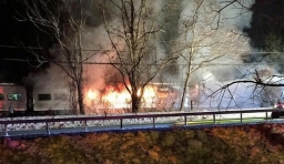 紐約北部火車與汽車相撞致 至少6死12傷