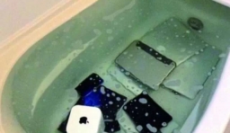 日本一女子報復男友將其蘋果設備泡入浴缸